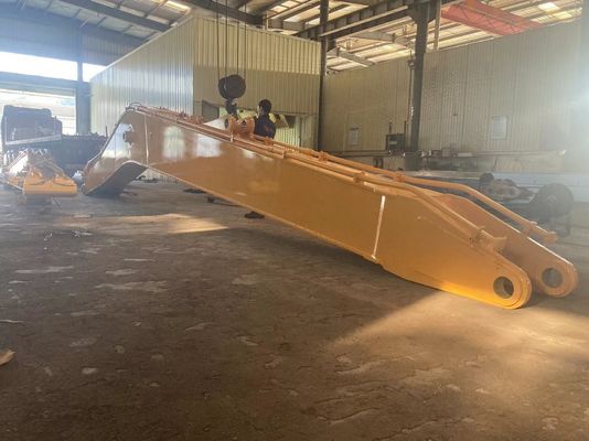 Vendiamo un braccio lungo per un escavatore 16 metri 18 metri per un 320D