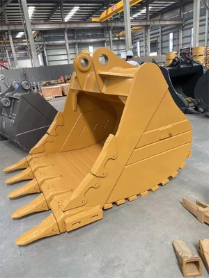 Un secchio per scavatori, un secchio per gatti, un hitachi komatsu.