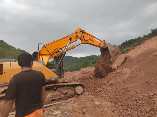 Hitachi ZX300 End Excavator Tunnel Boom con velocità di oscillazione di 9,5 Rpm