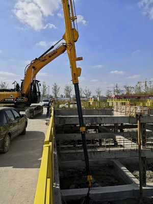 Escavatore per pompa per calcestruzzo con braccio telescopico a tre sezioni braccio a lunga portata per CAT Hitachi Kobelco