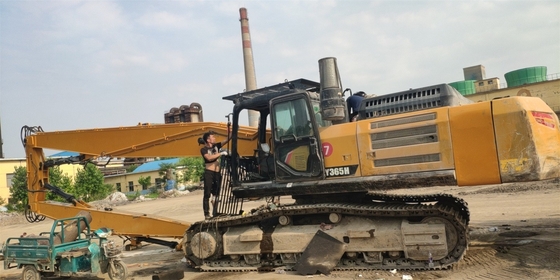 Q690D Tre sezioni di demolizione del braccio per Hitachi Komatsu Sanny