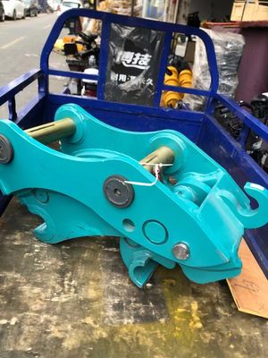 Sicuro Escavatore ad alta efficienza Accoppiatore veloce, Accoppiatore veloce idraulico con perni per gatti hitachi komatsu sanny