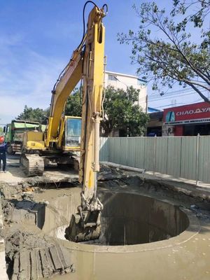 Forte prestazioni di scavo Escavatore braccio scorrevole SH240 per il tunnel Jacking della metropolitana 24T con accessori