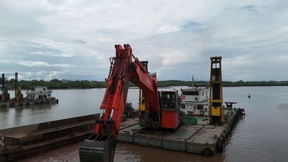 Braccio di escavatore a braccio lungo con secchio e cilindro per CAT KOBELCO Hitachi